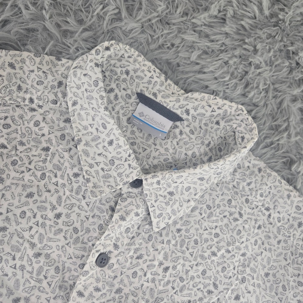 Columbia Mens Large White Camping Print Short Sleeve‎ Button Down Shirt AM9135